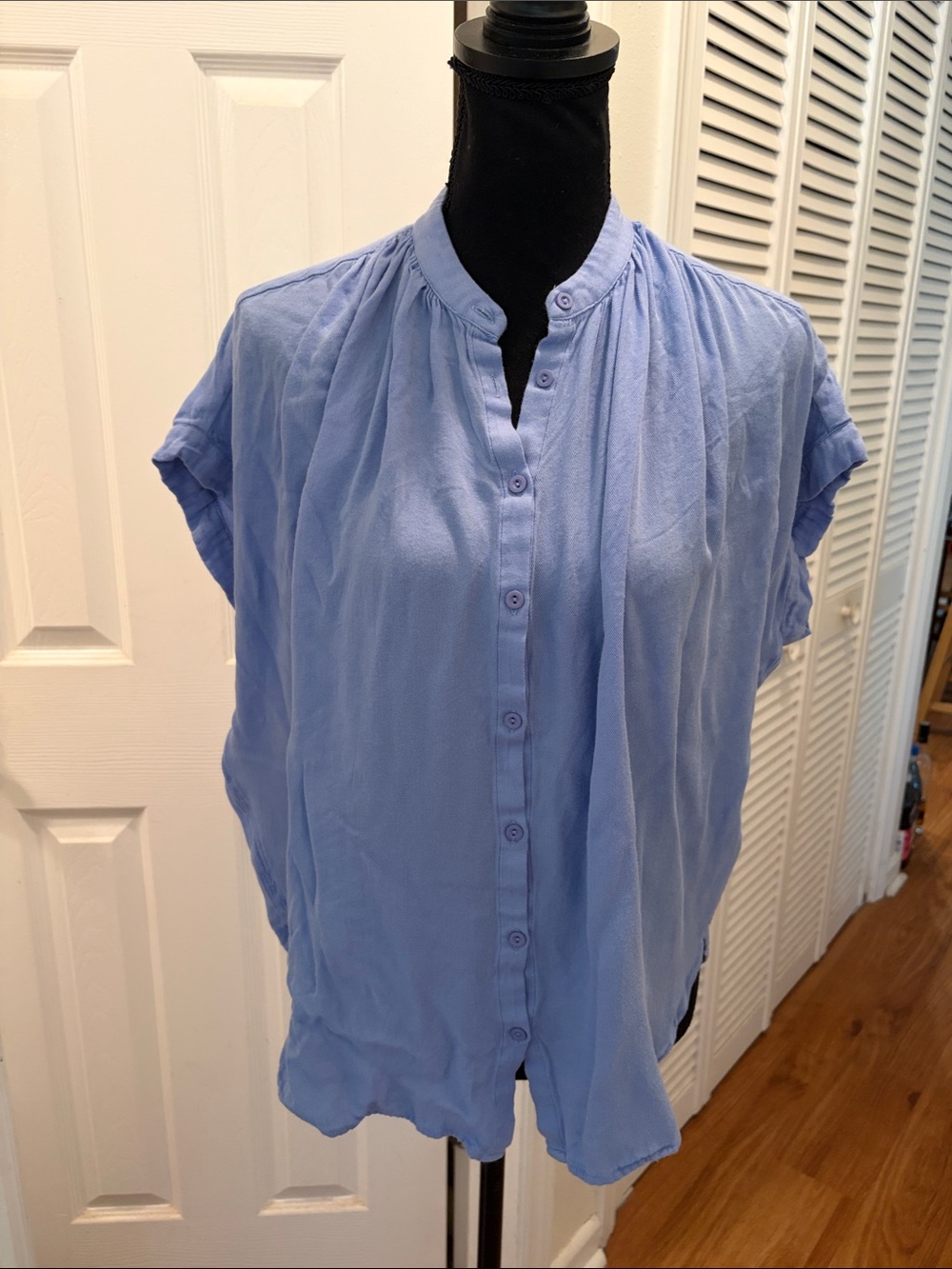 A Loves A Periwinkle Women’s Button-Front Short Sleeve Blouse